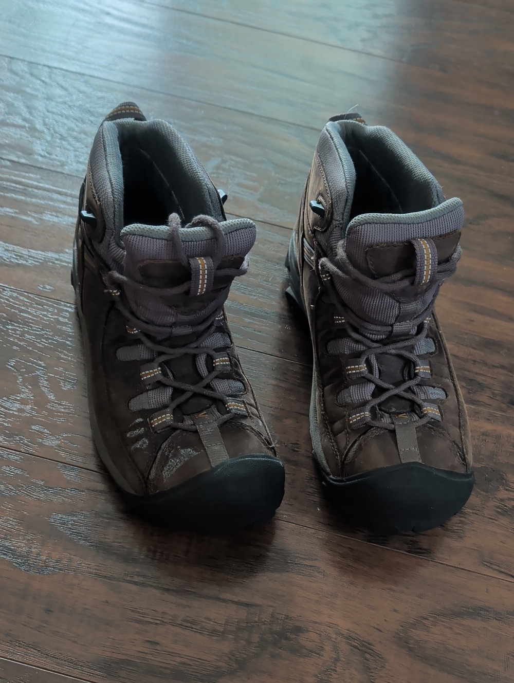 Keen Targhee II Brown Women's Mid-Height Hiking Boots